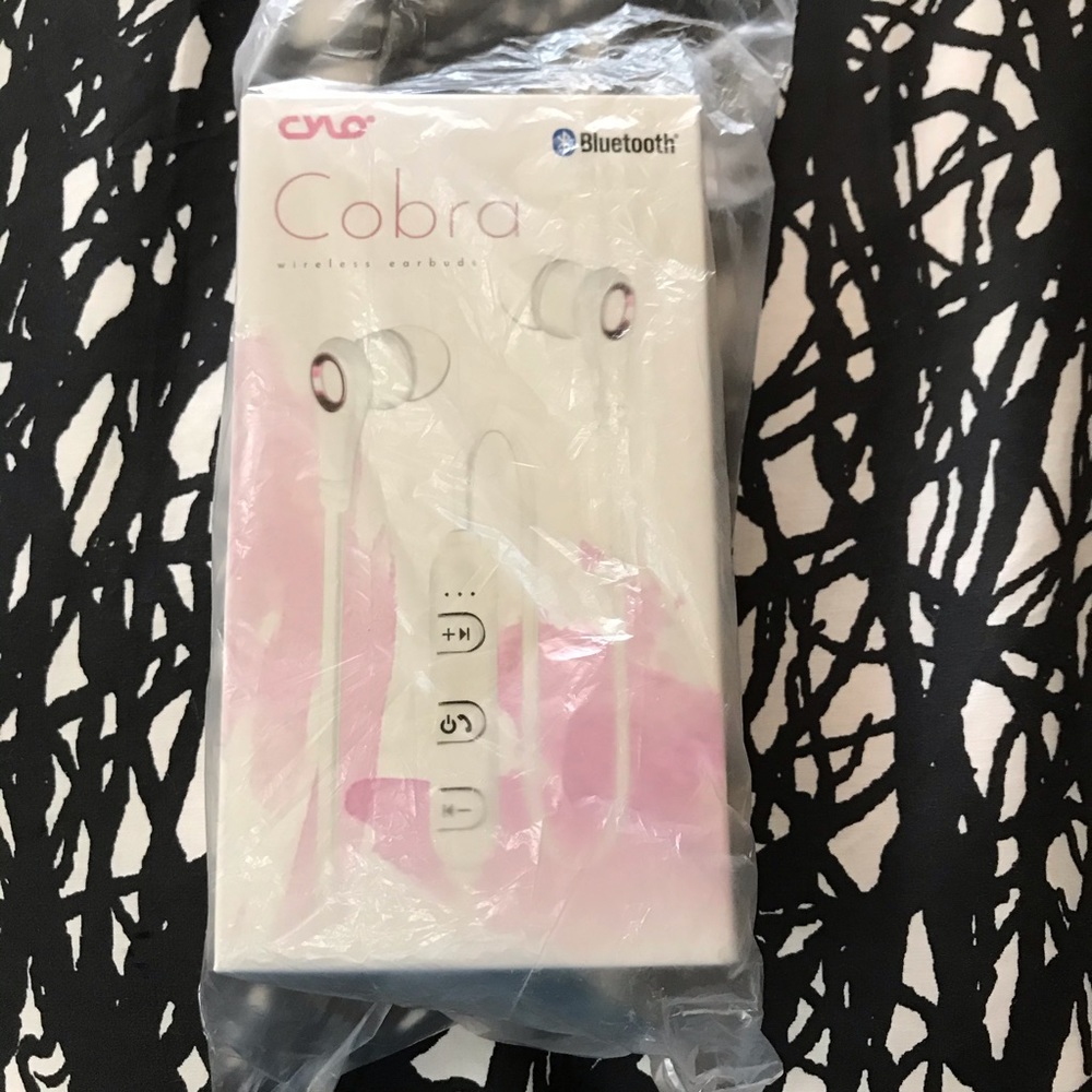 BNWT Cylo Cobra wireless Bluetooth earbuds